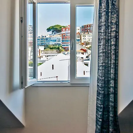 Cosy & Bright Condo Amazing Urban Skyline