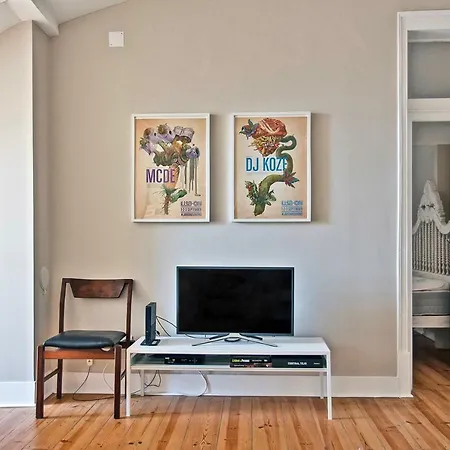 Cosy & Bright Condo Amazing Urban Skyline *
